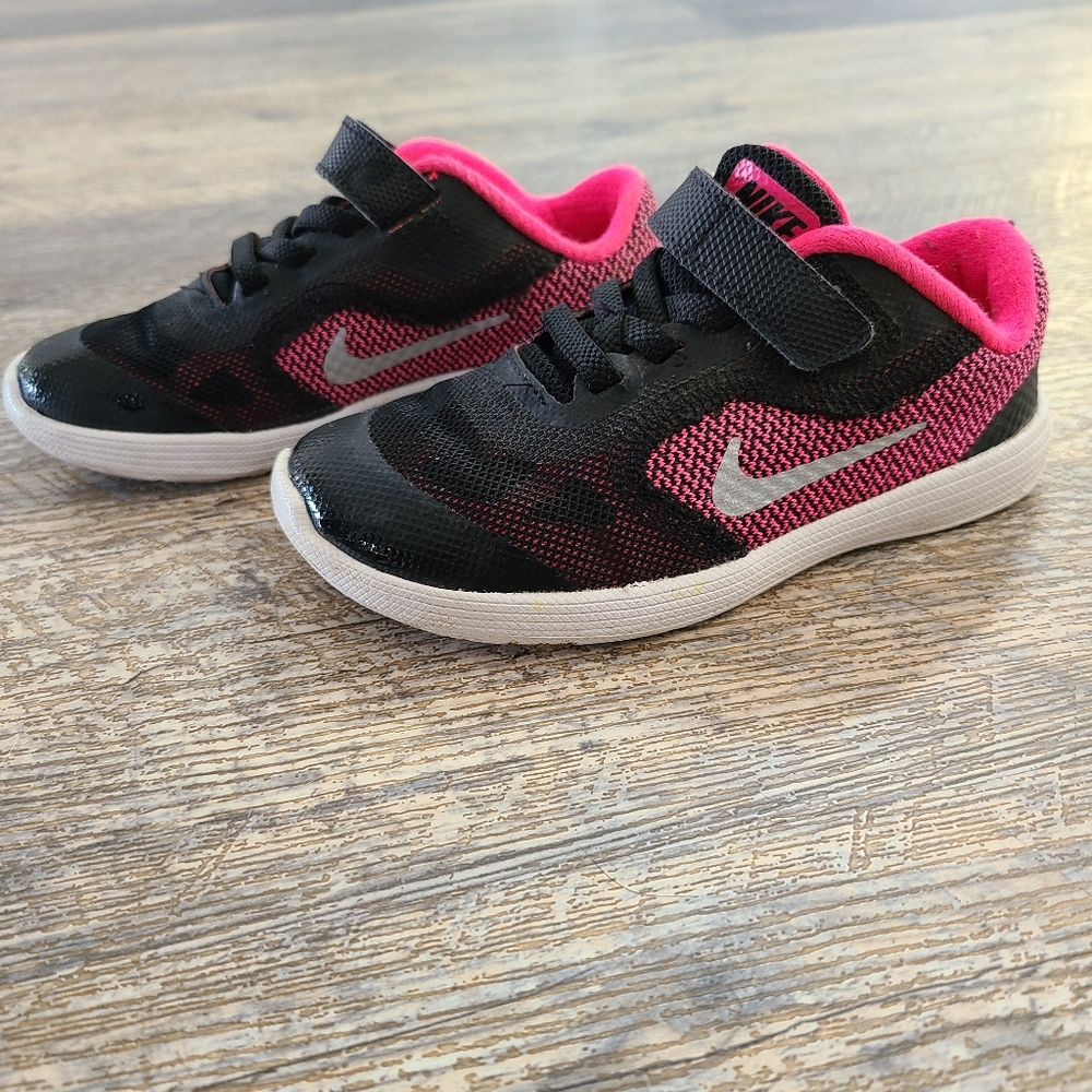 Girls Nike toddler size 9c